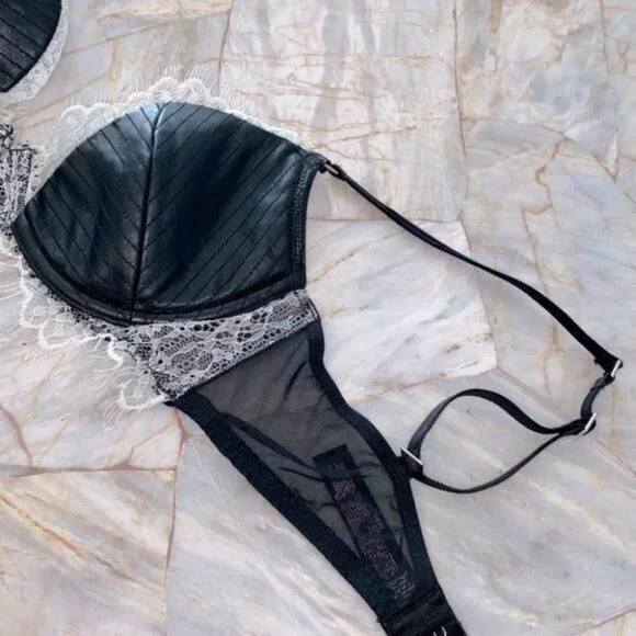VS Very‎ Sexy Lined Plunge Leather Bra 34B